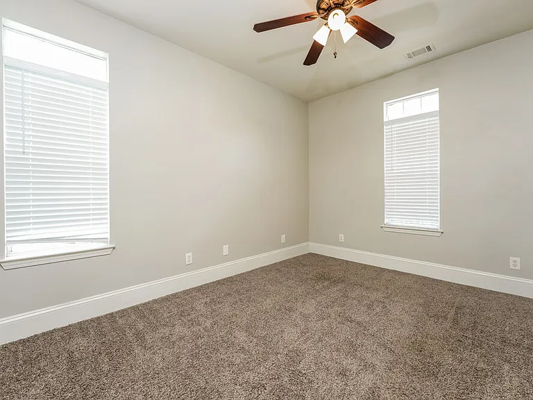 605 Brookwater Dr — Photo 11