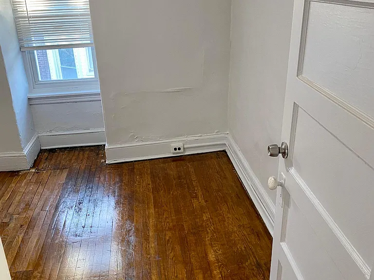 504 E Johnson St #3 — Photo 12