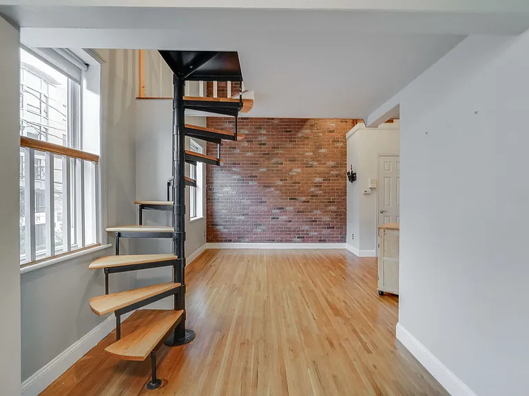 519 Monroe St #2C — Photo 7