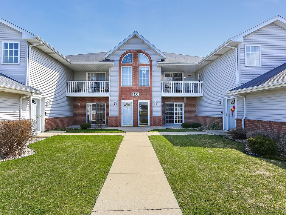 1st image of 1252 Village Centre Dr Unit 6