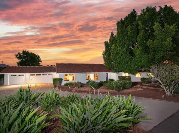 1717 Roble Grande Rd, Alpine, CA 91901