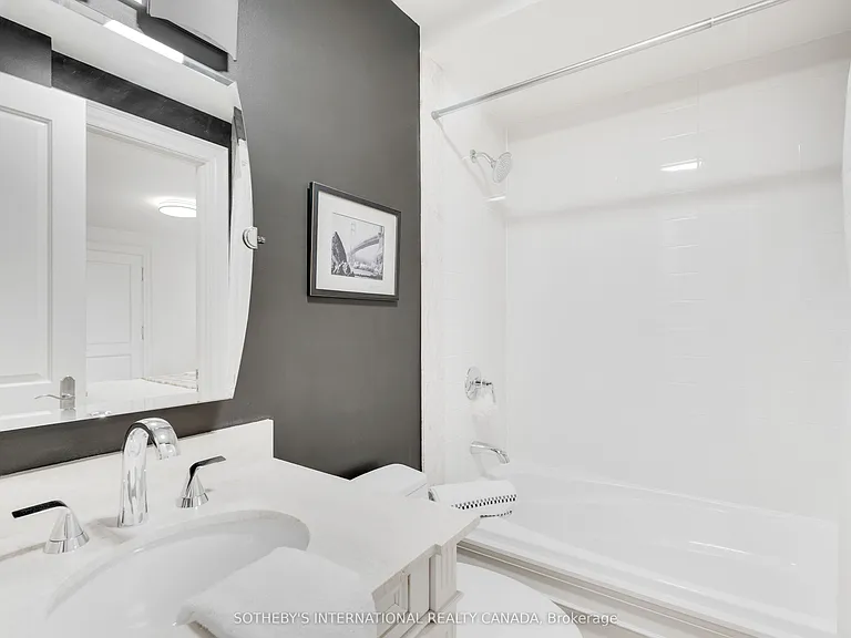 721 Markham St — Photo 10