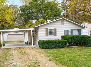 1515 N Monroe St, Litchfield, IL 62056