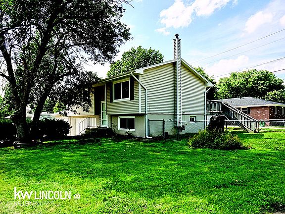 4th image of 4820 Claire Ave