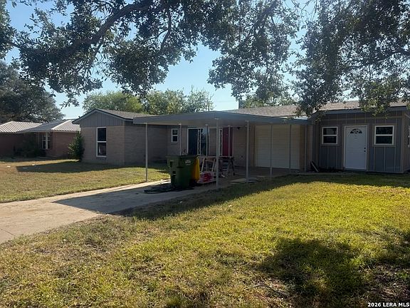 2nd image of 107 ROBINHOOD DR