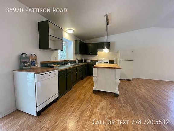 2nd image of 35970 Pattison Rd