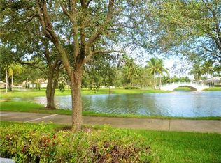 5339 Hawkesbury Way, Naples, FL 34119