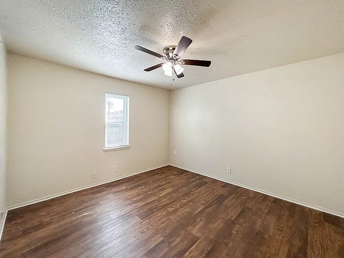 2512 W Hickory St #2 — Photo 8