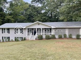 1885 Tara Cir, Douglasville, GA 30135