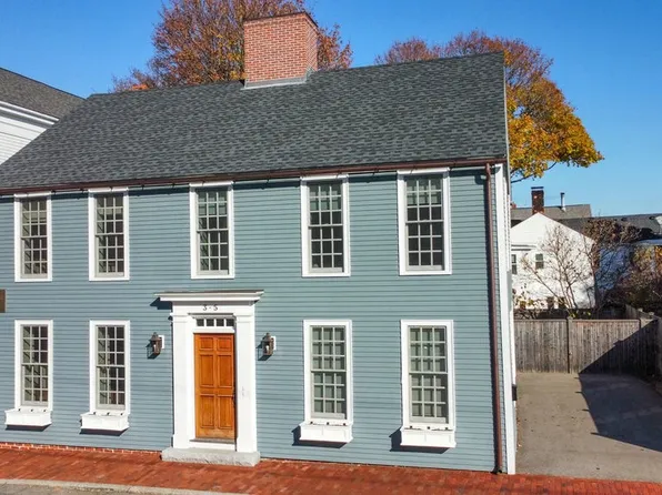 5 School St #5, Newburyport, MA 01950
