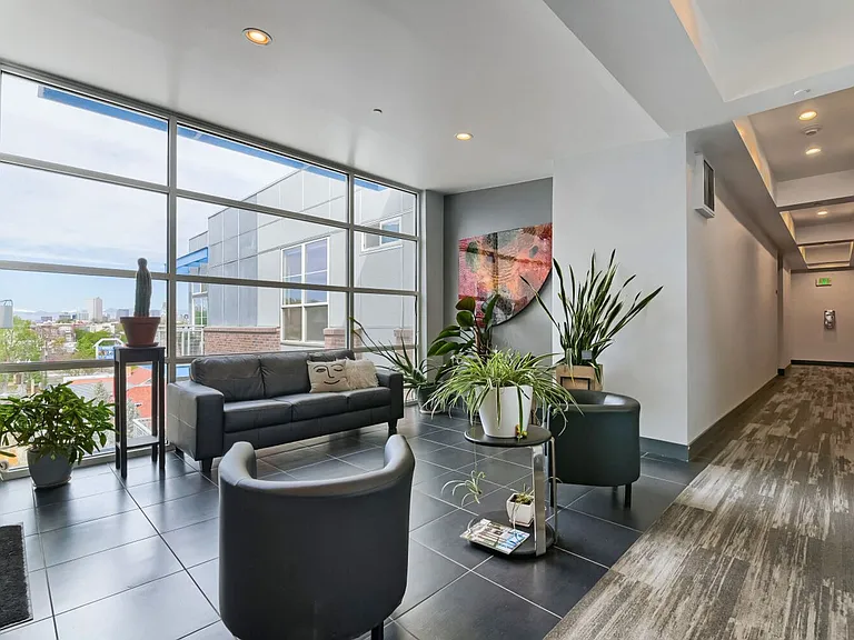 1488 Madison St #505 — Photo 16