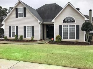 400 Saint Dunstans Ct, Peachtree City, GA 30269
