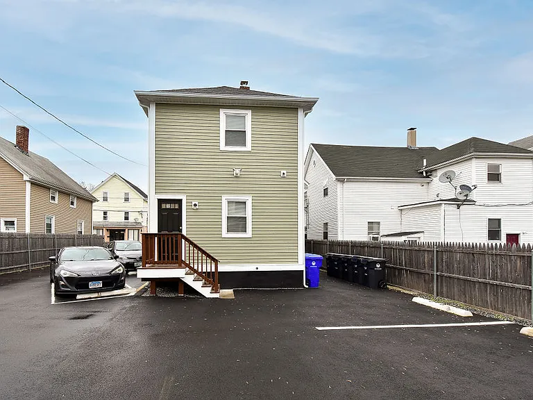 41-39 Benefit St — Photo 4