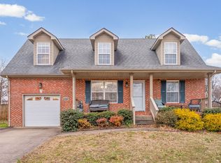 300 Maple Park Dr, Clarksville, TN 37040