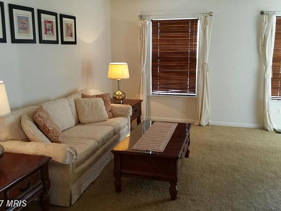 4th image of 2309 Howland Dr