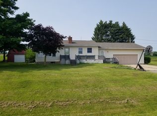 2071 Tomlinson Rd, Caro, MI 48723