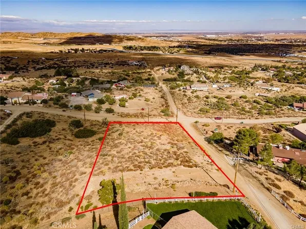 14 Camares Dr #4, Palmdale, CA 93551