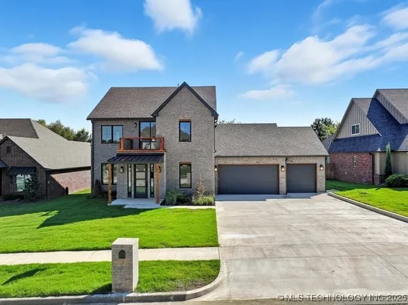 14316 E 94th St N, Owasso, OK 74055