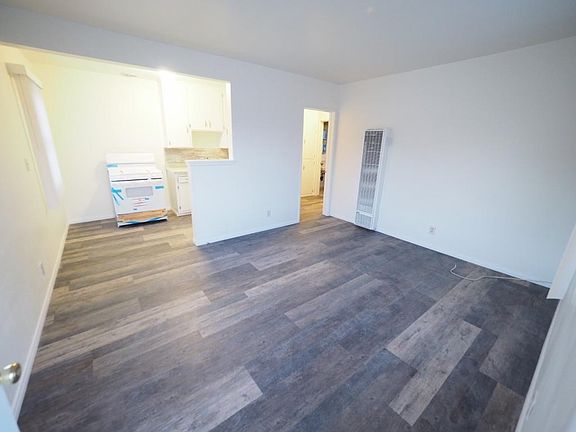 3rd image of 121 N 19th St #123B