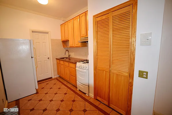 Rented by Citi Habitats | media 23