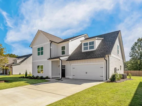 105 Pacific St, Pell City, AL 35128