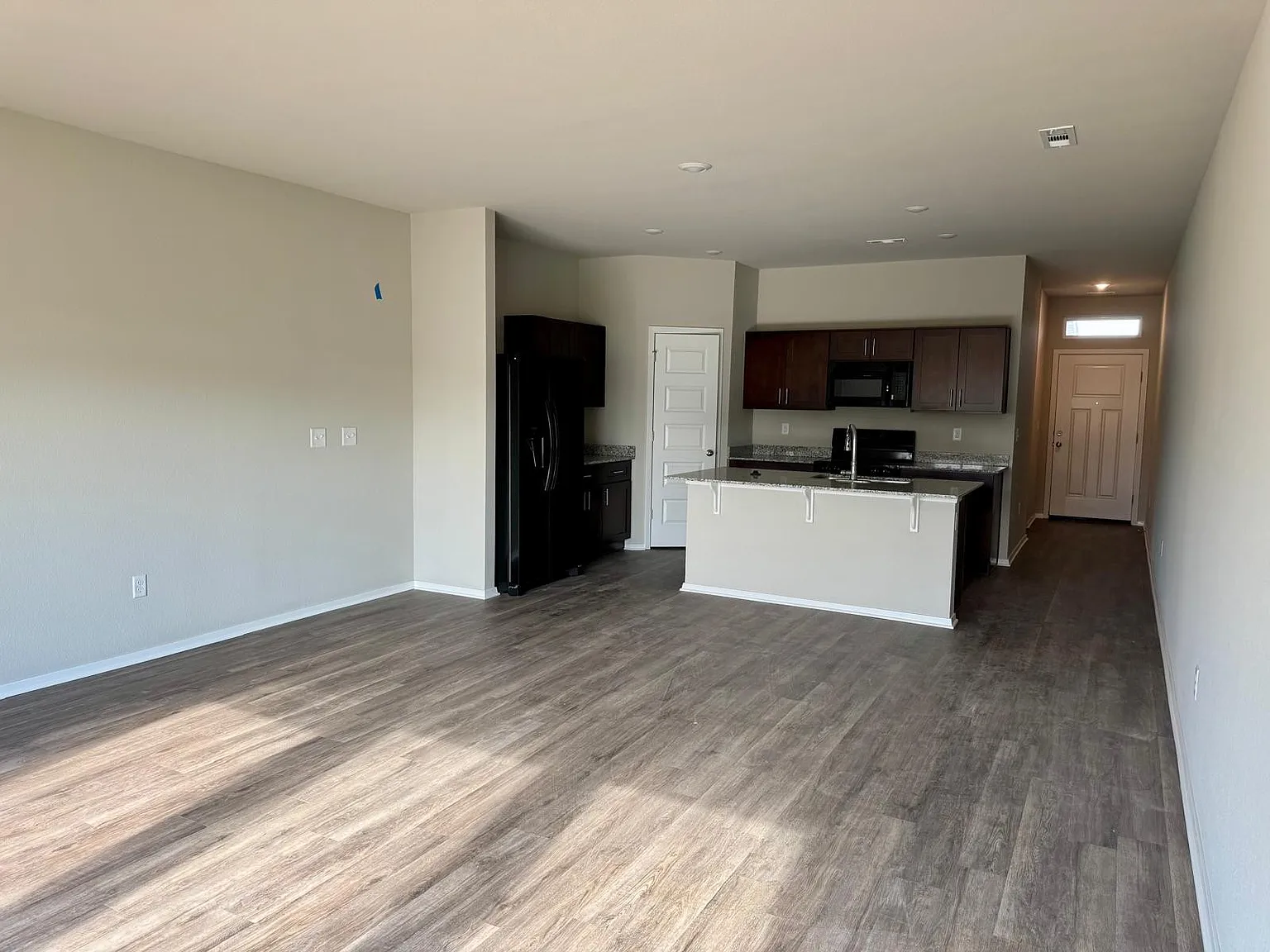 6507 NW Brickhaven St - . — Photo 4