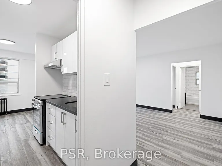600 Eglinton Ave W #209 — Photo 2