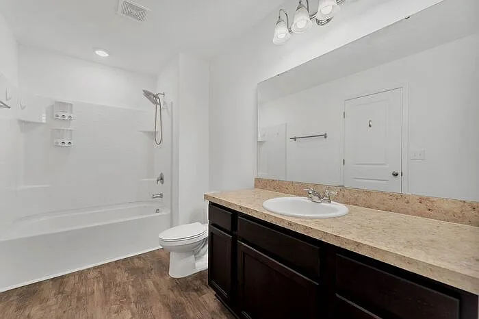 840 Grandin St — Photo 13