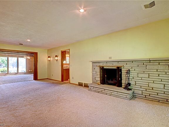 4th image of 87 Edgewood Dr