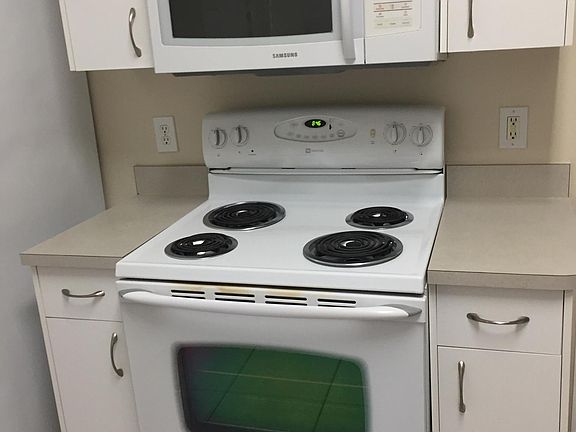 3rd image of 8055 103rd Ct