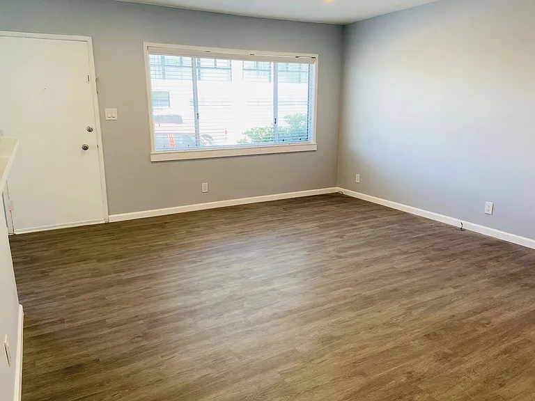 5101 Pacific Ave — Photo 6