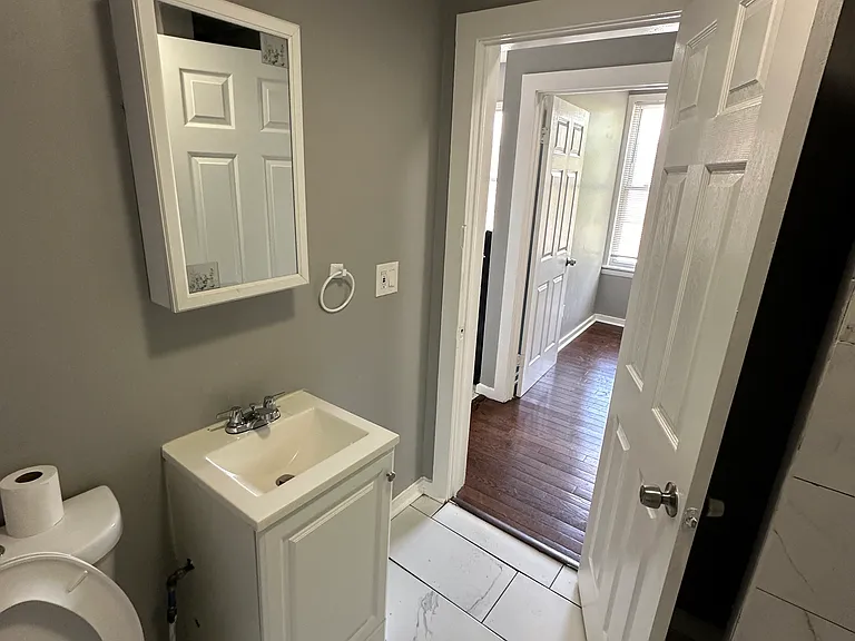 593 Winchester Ave #3L — Photo 15