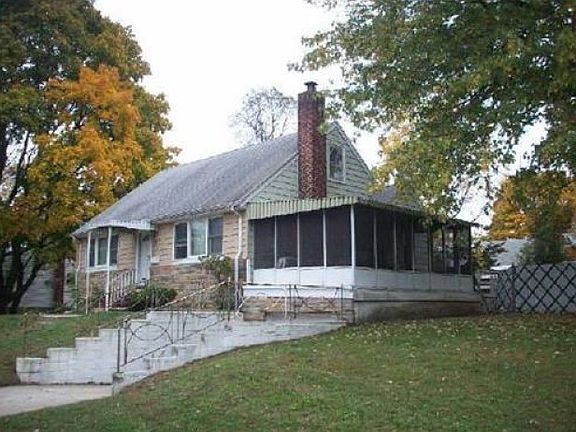 2nd image of 791 Bayview Ave