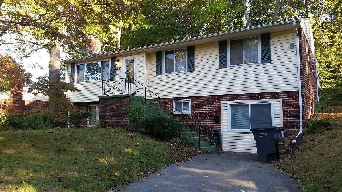 4 bed, 2058 sqft, $857 — Photo 1