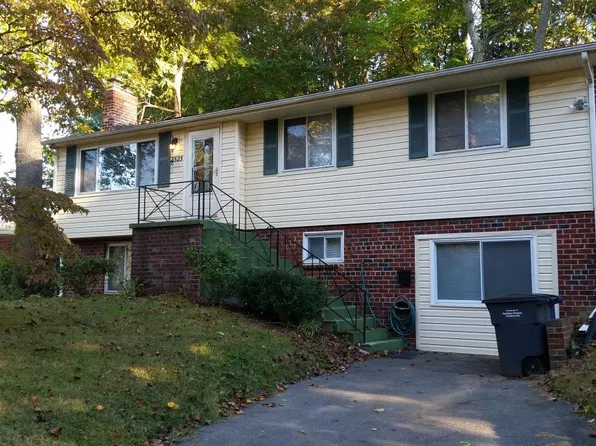 3523 Terrace Dr, Annandale, VA 22003
