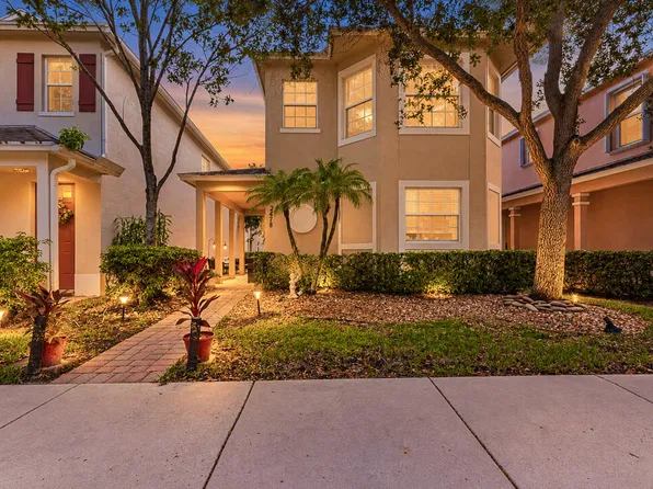 2478 SE PINELAND Drive, Port St Lucie, FL 34952