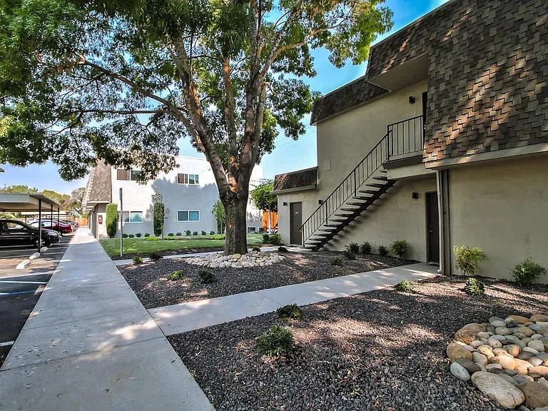 2925 Sunset Way #5 — Photo 15