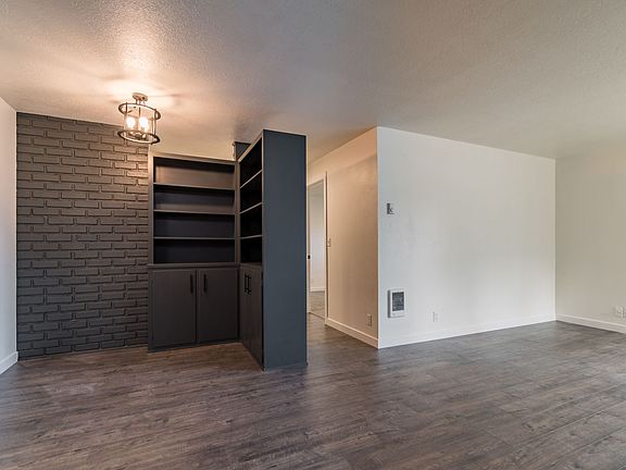 3rd image of 485 W 29th Ave #485