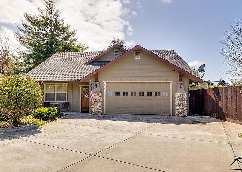 1st image of 2318 Crann Ln