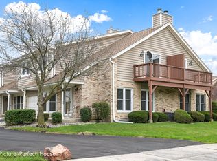 1900 Wisteria Ct APT 3, Naperville, IL 60565