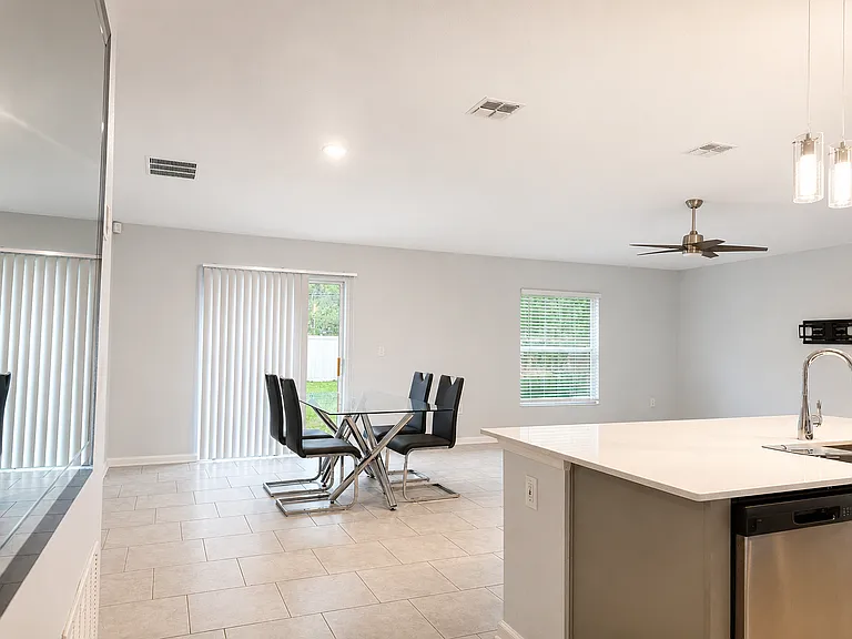 216 Pershing St — Photo 13