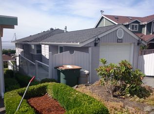 5706 SW Winthrop St, Seattle, WA 98116