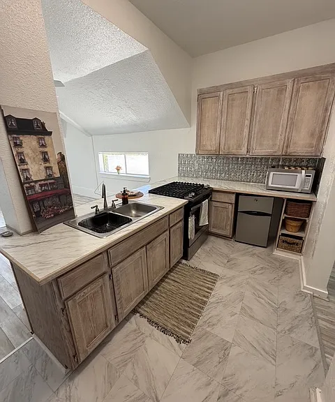 190 Lubeck Rd #5 — Photo 13