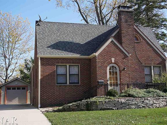 2nd image of 20 Harwood Pl