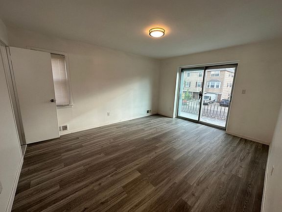 4th image of 16-11 215th St