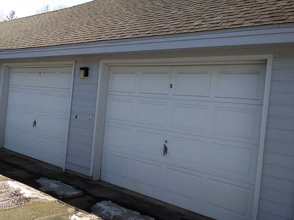 Single car garage