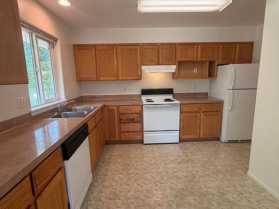 2nd image of 1683 Ono Ave