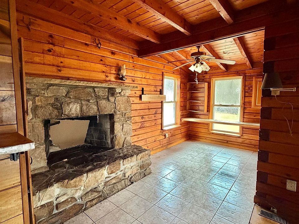 7th image of this home