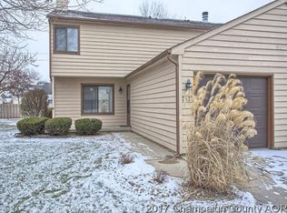 2427 Morrissey Park Dr, Champaign, IL 61821