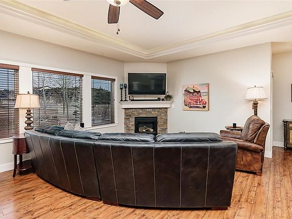 5th image of 5857 Autumnwood Dr